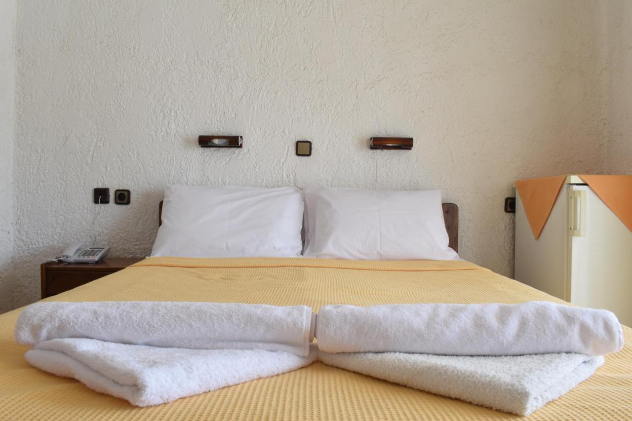 Hotel Lefkes Paralía Skotínis Eksteriør billede