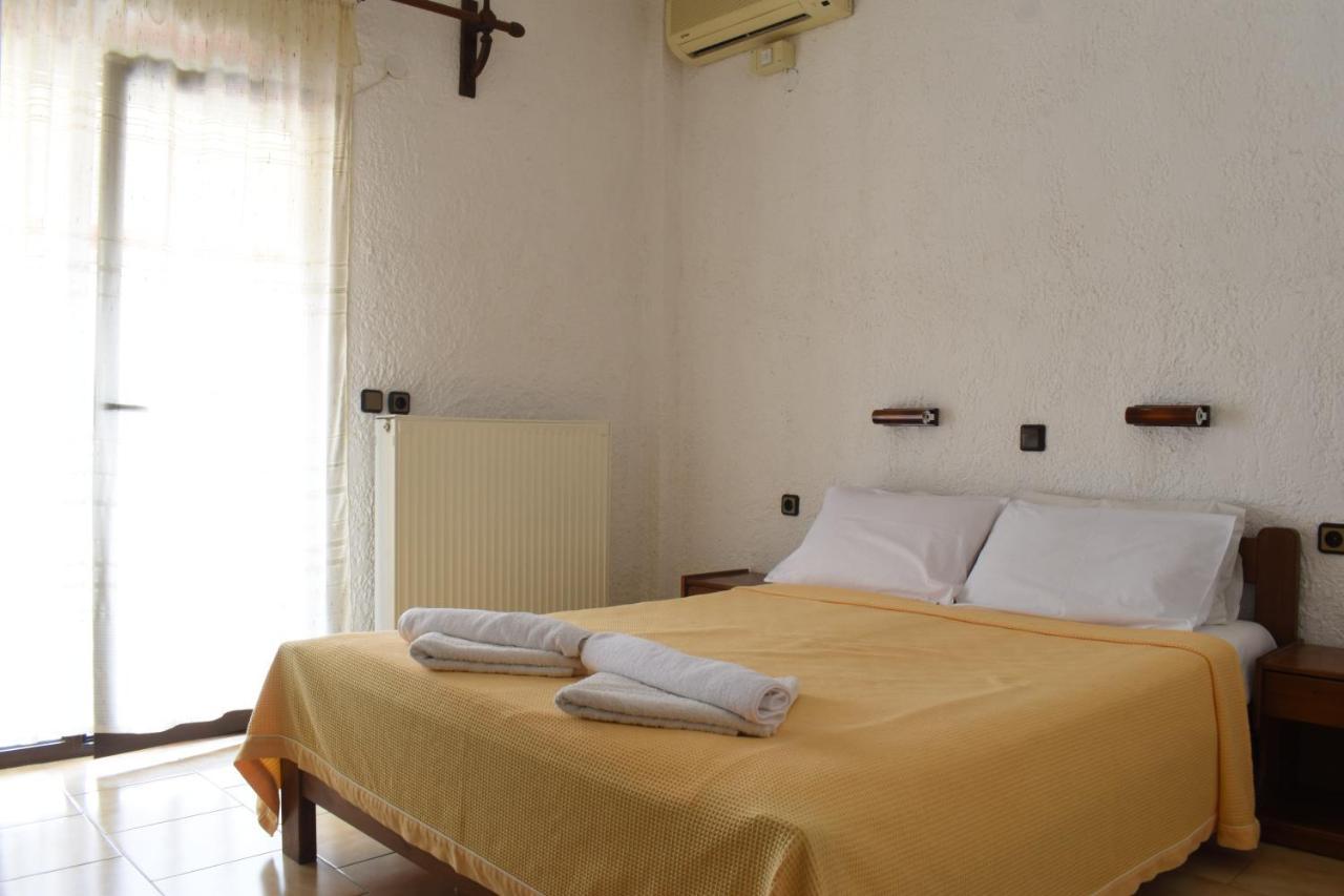 Hotel Lefkes Paralía Skotínis Eksteriør billede