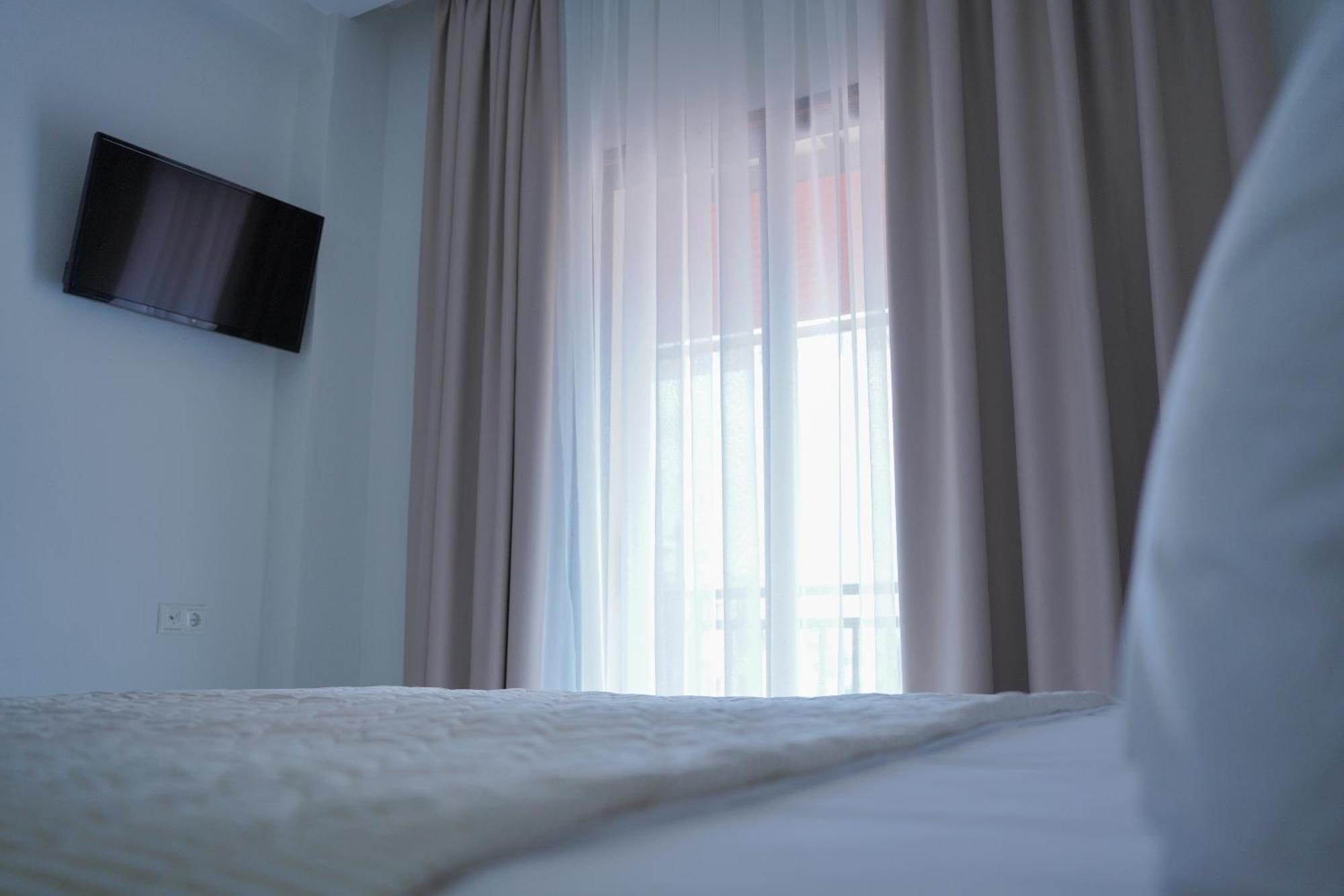 Hotel Lefkes Paralía Skotínis Eksteriør billede